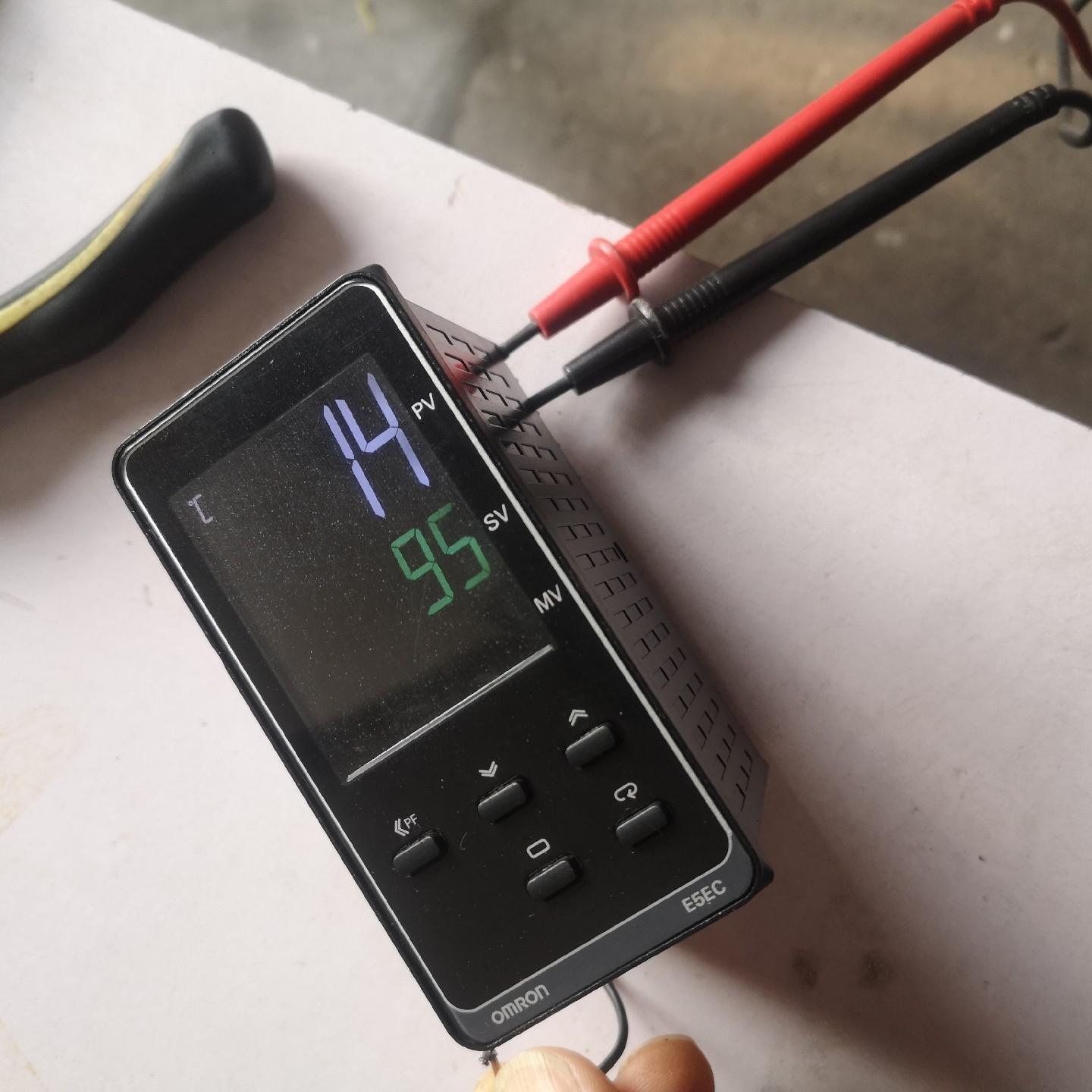 温控器：E5EC-RR2ASM-800、Ver2.1。