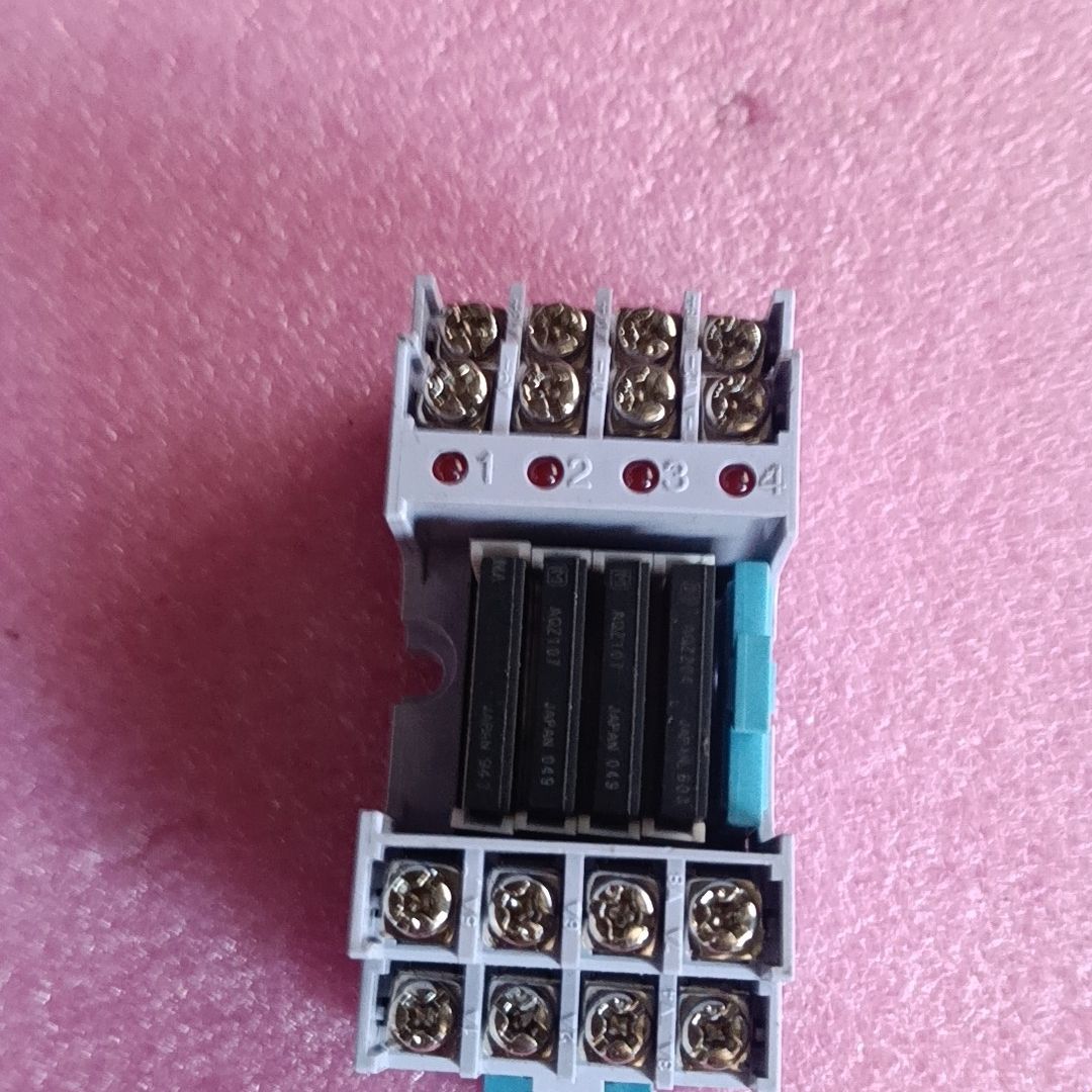 继电器模组AY34002 RT3SP1-24V 实物拍摄