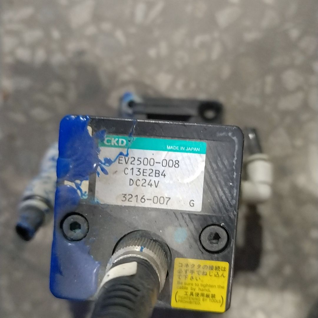 日本CKD电空转换器EV2500-008 型号C13E2B4