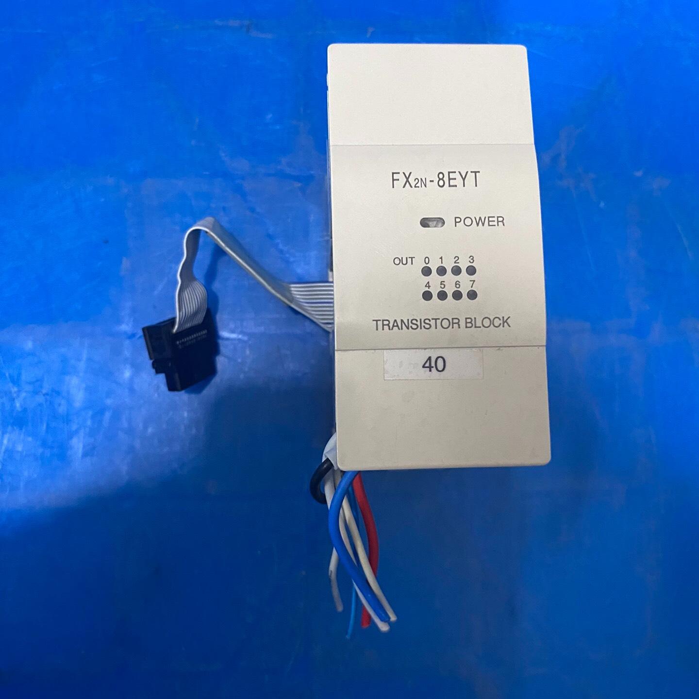 可编程控制器模块 型号FX2N-8EYT 实物图 多