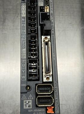 驱动器MR-J4-60A-RJ  600W 图片实物拍摄