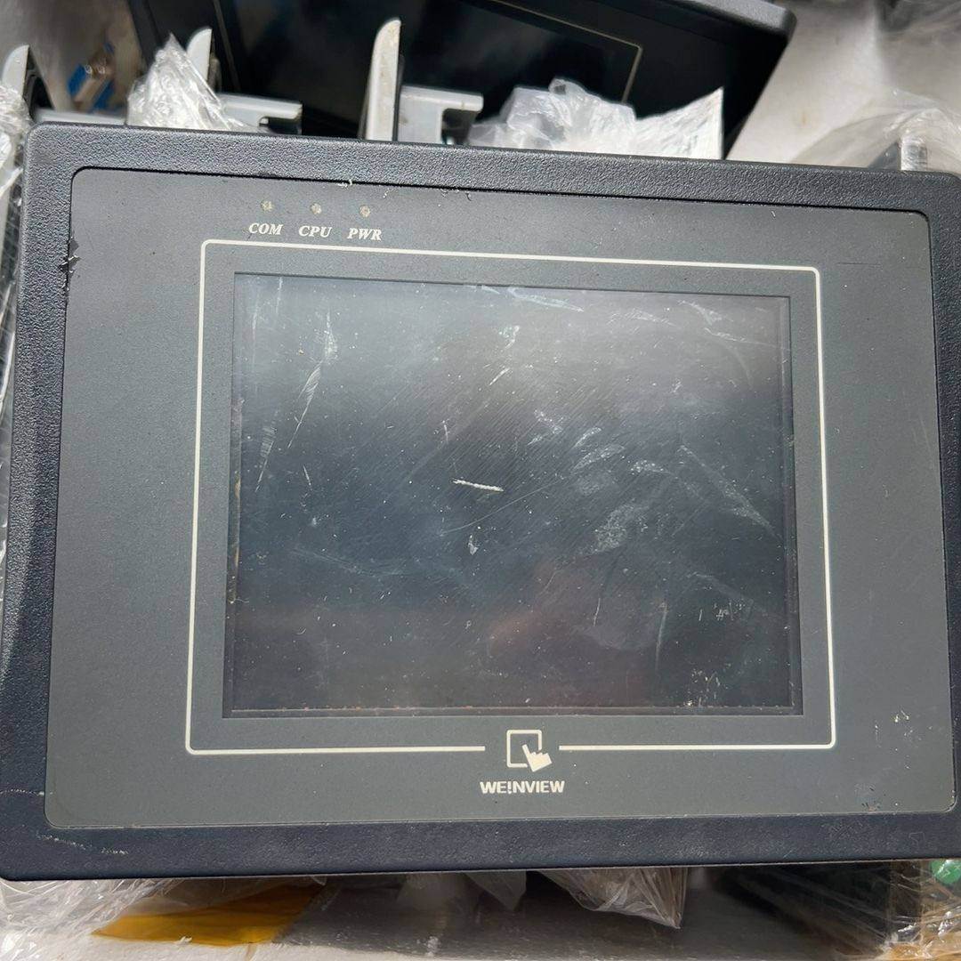 威纶触摸屏MT506MV 5WV等型号 实物拍摄 成色良好。