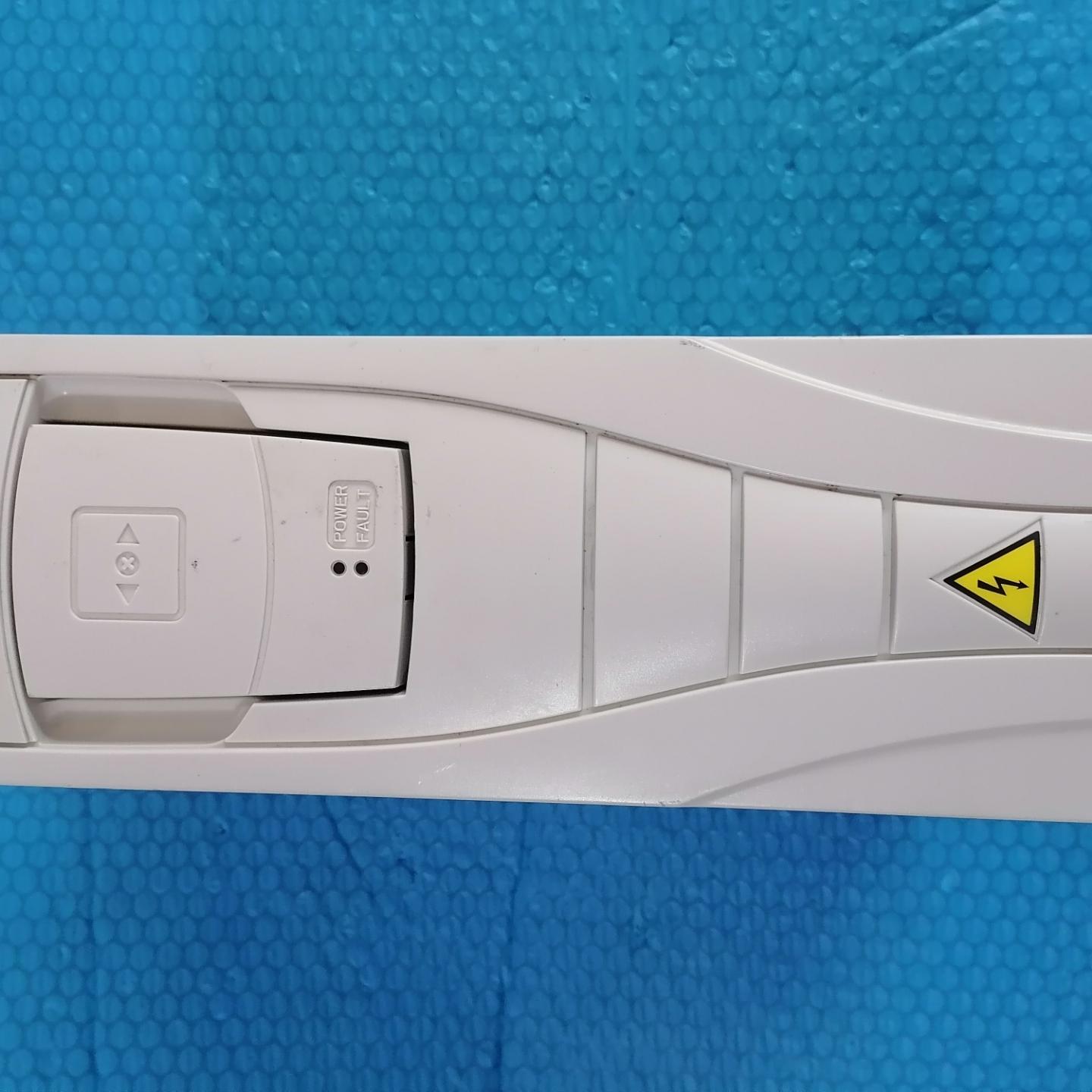 变频器 型号ACS510-01-07A2-4 (3