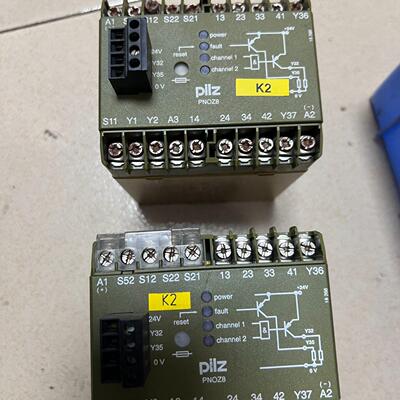 皮尔兹PILZ安全继电器PNOZ8 型号474760 24V