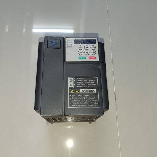 汇川MD210T0.4B变频器