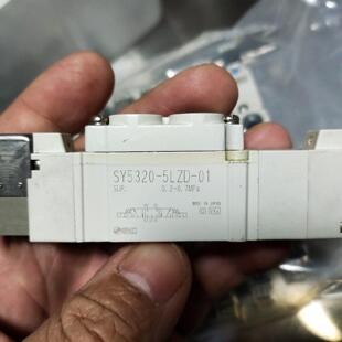 日本电磁阀 拆机 SY5320－5LZD－01
