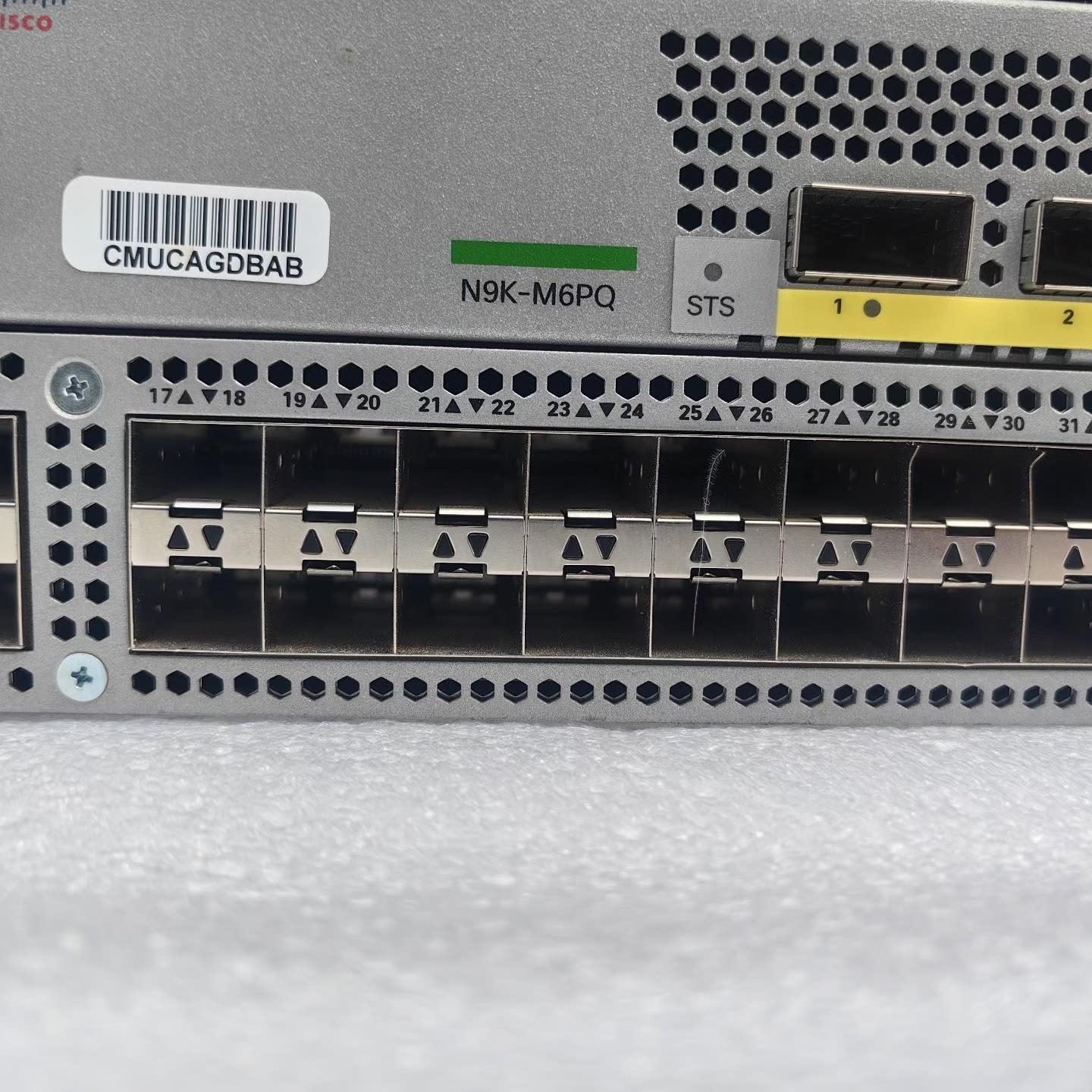 /Cisco N9K-C9396PX 配置N9K-M6P