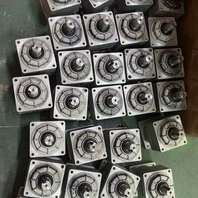新宝减速机 VRSF-PB-5C-750-T3 速比1:5