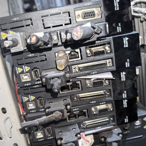 ASD-A2-0421-M 有5 齐全拆机台达驱动器 功