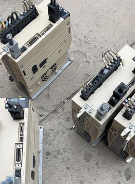 安川伺服SGDV-7R6A11A002000驱动器。1千瓦。