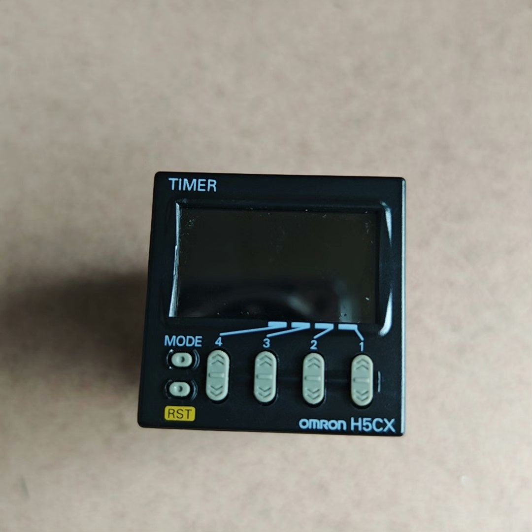 H5CX-L8E-N定时器  功能完好。外观成