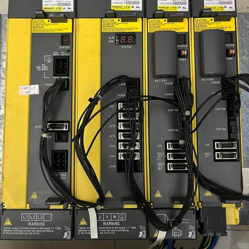 驱动器A06B-6140-H015 成色如图 整套出售