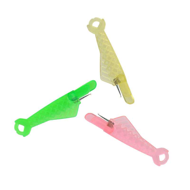 新款直销彩色塑料迷你小鱼型穿针器缝纫机穿针器老人引线器穿针工