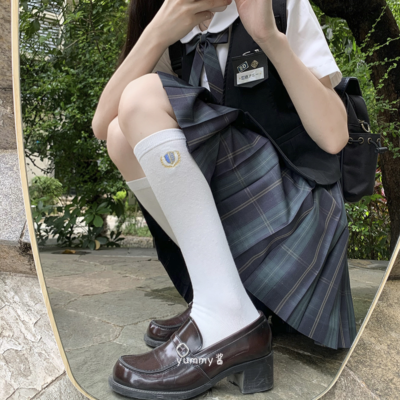 校供学院风徽章高筒白色制服袜