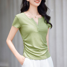 绿色V领短袖T恤女2024夏季新款收腰褶皱显瘦正肩薄款半袖上衣体恤