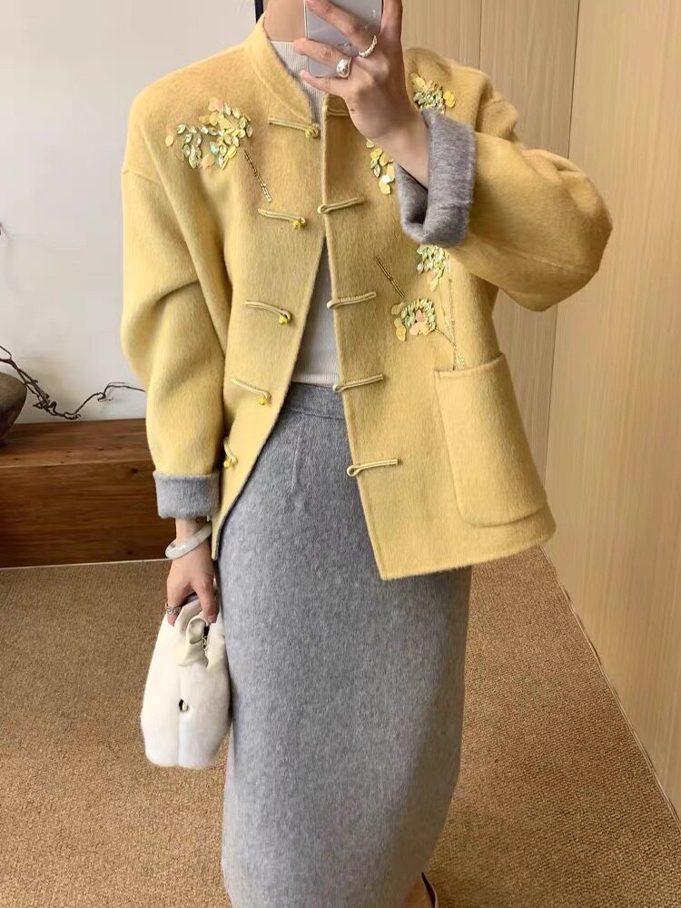 2025中式国风重工钉珠镶钻羊毛外套女高级感立领双面毛呢上衣