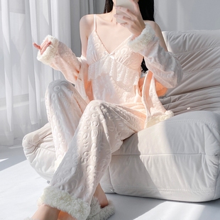 海岛绒睡衣女2025新款秋冬三件套可外穿加厚保暖豹纹高级感家居服