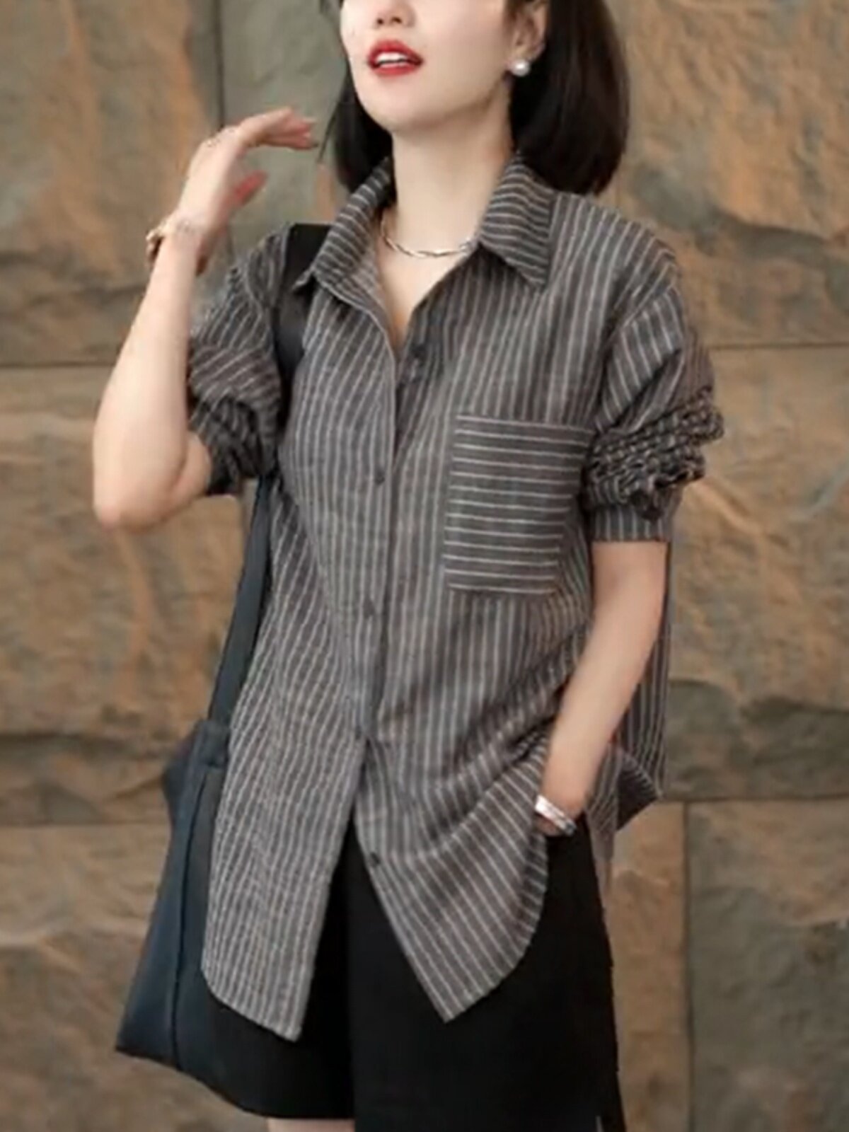 条纹衬衫女春秋薄款2025年新款气质中长款衬衣覆古设计感长袖上衣