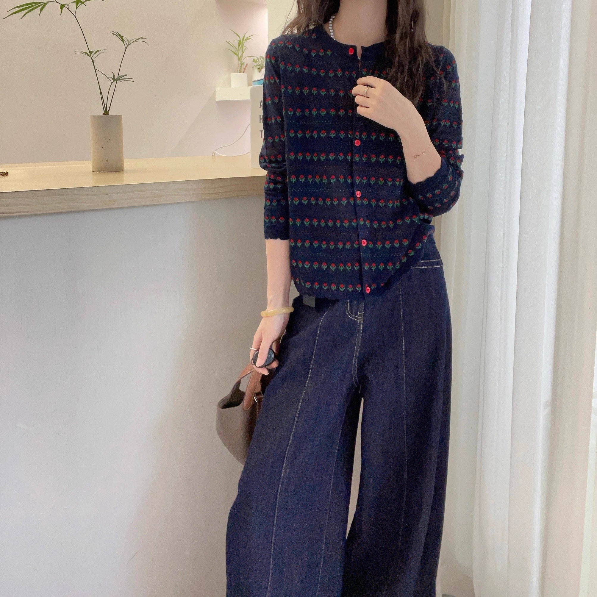花朵针织开衫女春季薄款2026年新款宽松显瘦圆领撞色毛衣外套上衣