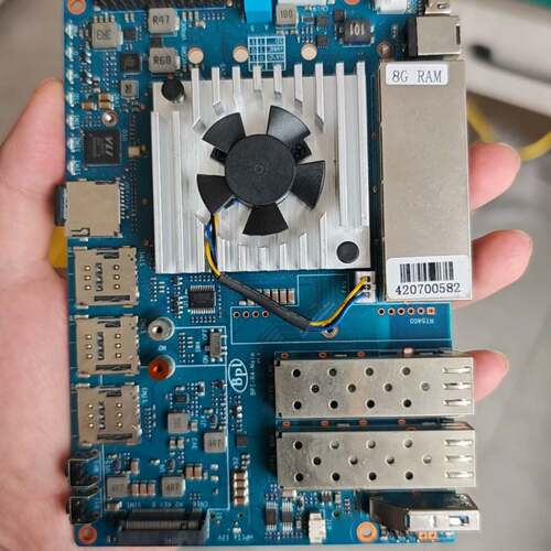 可维修bpi-r4 8g RAM 8g emmc 128m fla议价