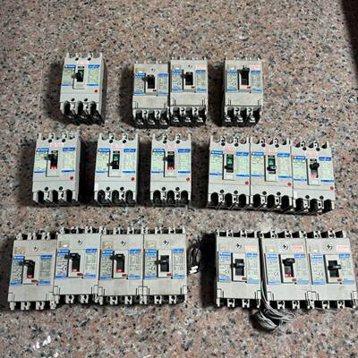 可议价寺琦断路器S125-SF 3P 75A一台 S125
