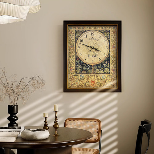 实木轻法式复古钟表挂画