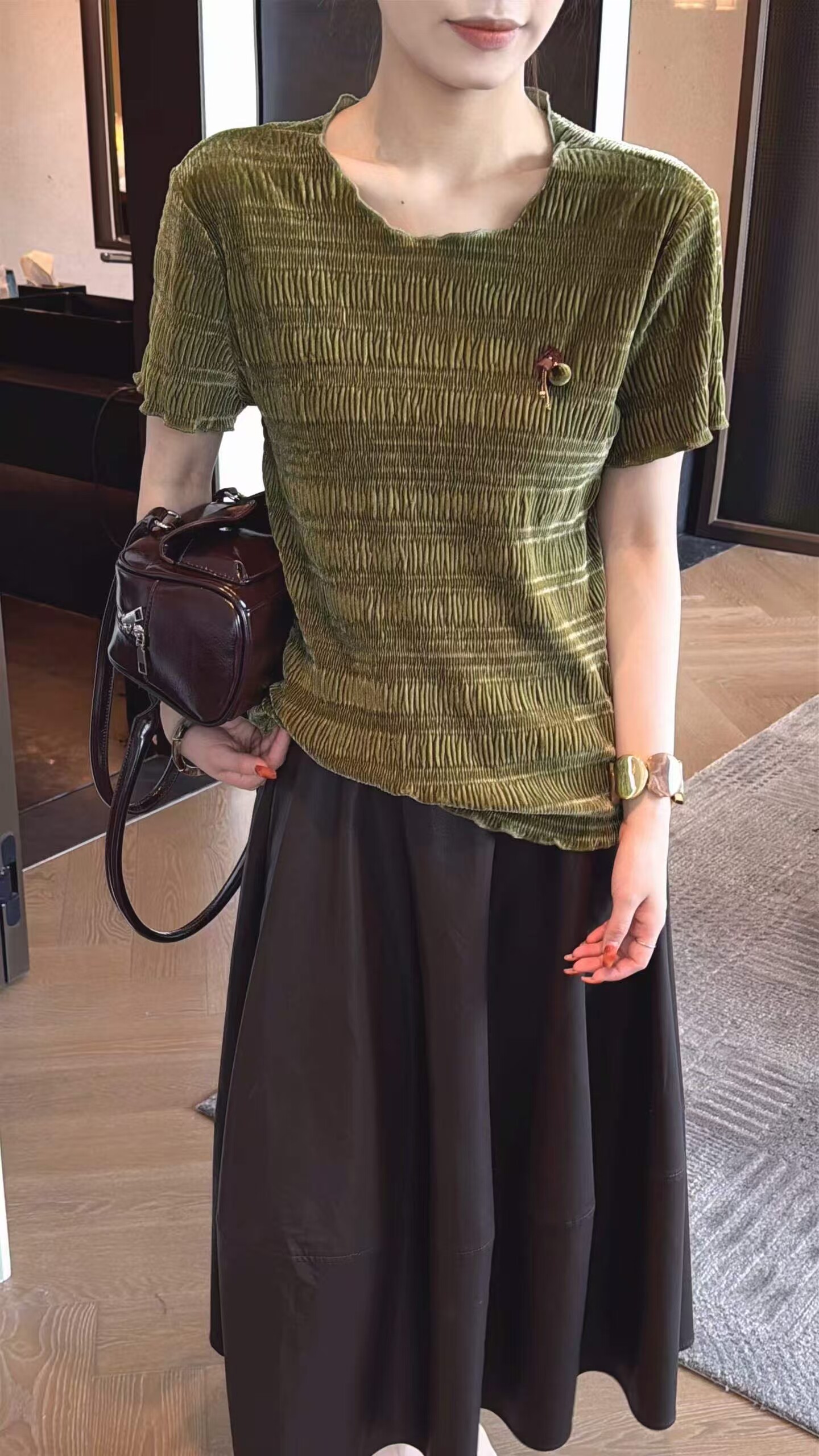 专注中高档女装清货2026 欧T恤