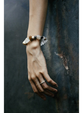 水晶多宝松紧手链原创设计