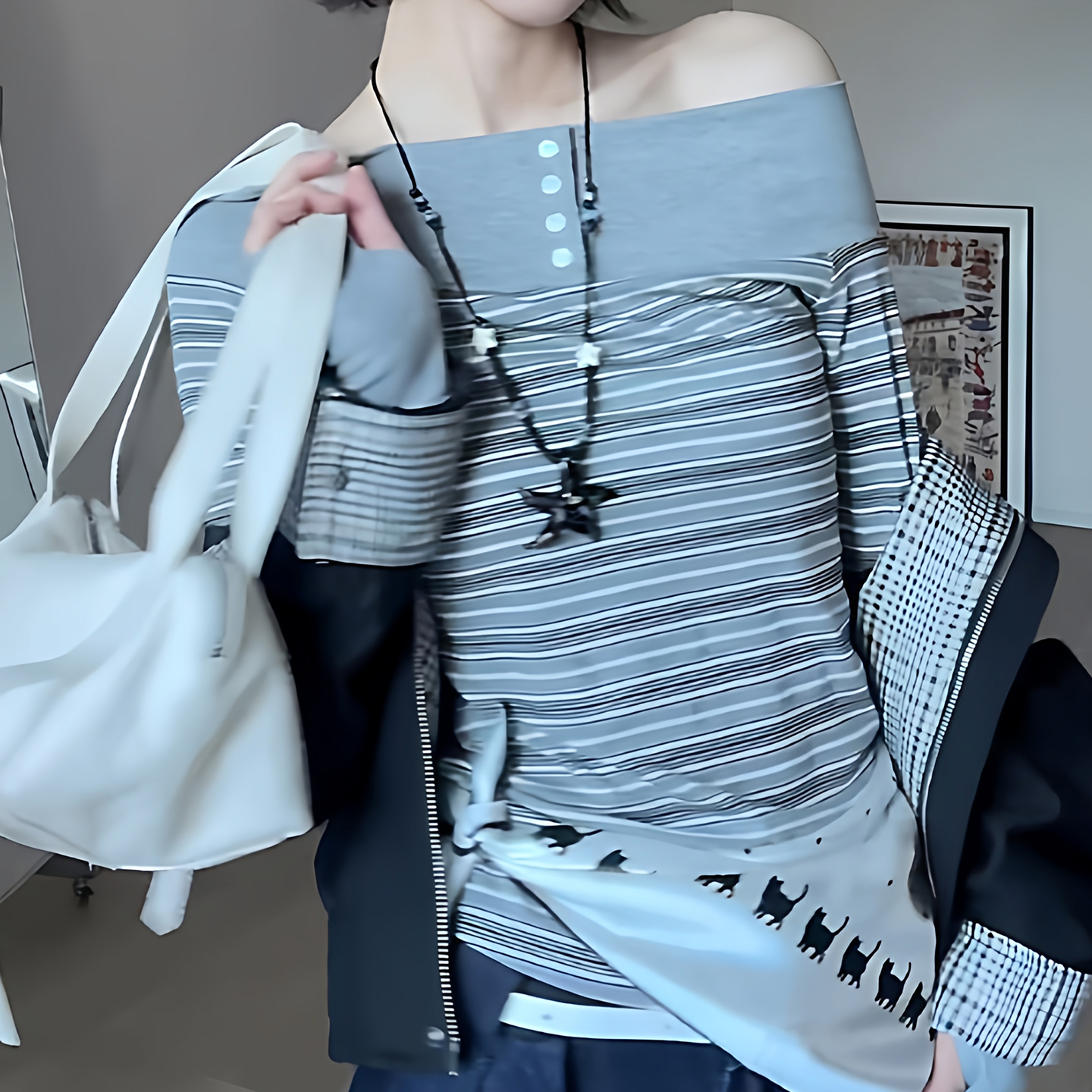 一字领露肩条纹长袖T恤女