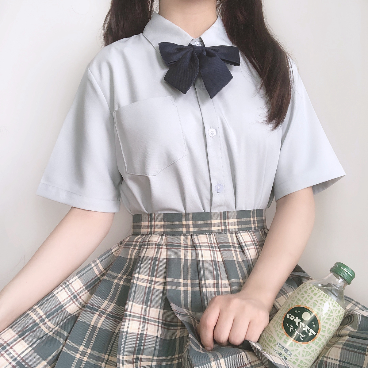 jk原创角襟基础款尖领短袖衬衫