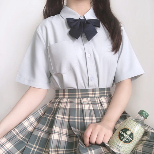 jk原创角襟基础款尖领短袖衬衫