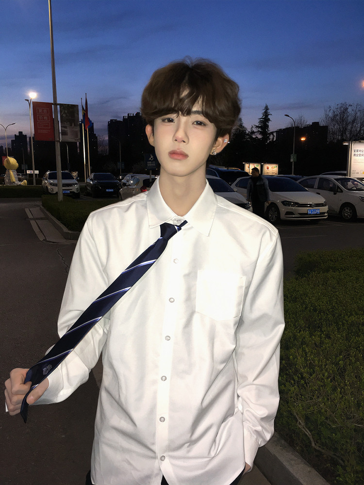 [Thorn] Dk统一日式基础纯色男士黑白学院风长袖衬衫