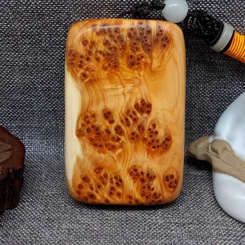 瘤花平安牌车挂太行崖柏