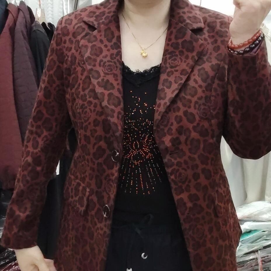 全衬中年妈妈春秋西装外