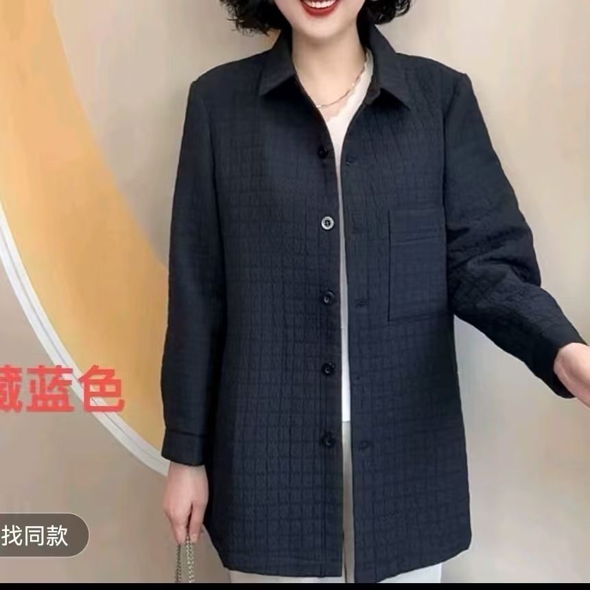 时尚妈妈秋季休闲压格中