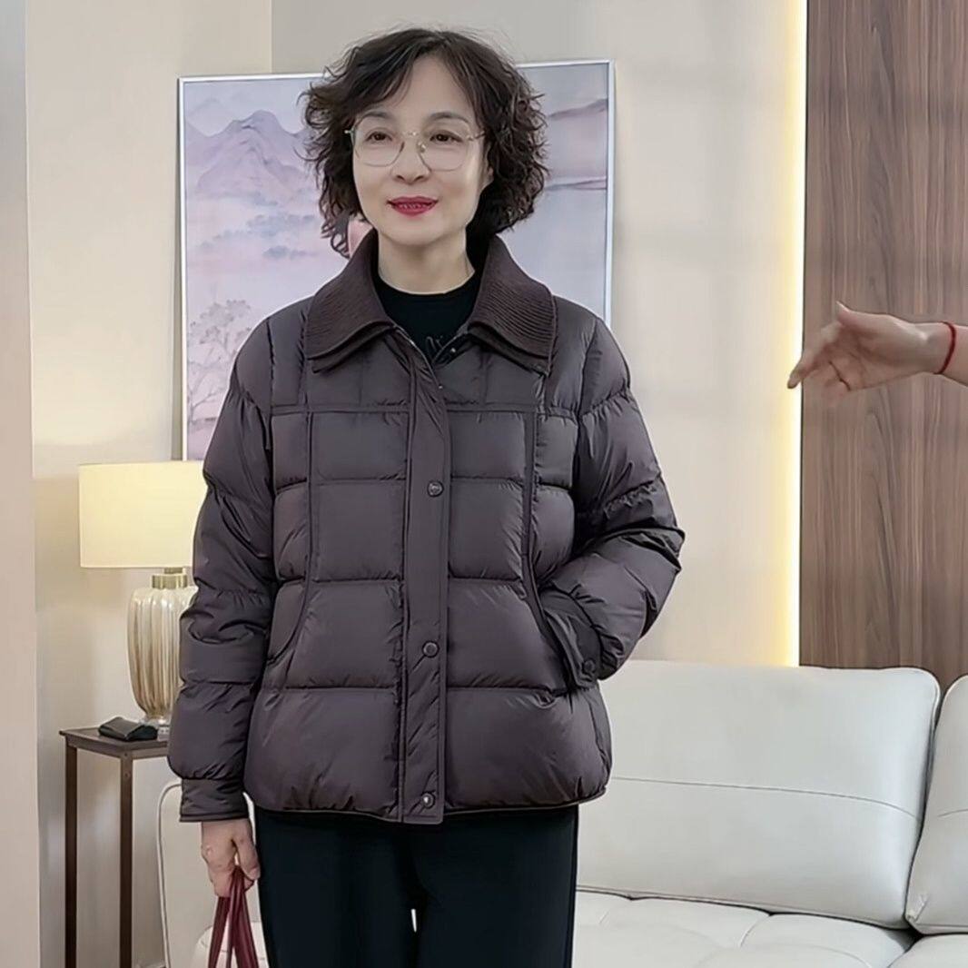 中年妈妈冬装轻薄保暖羽