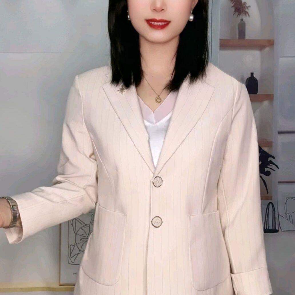 2026新款西装新款休闲修身短款上衣显瘦女潮百搭薄款西服外套修身