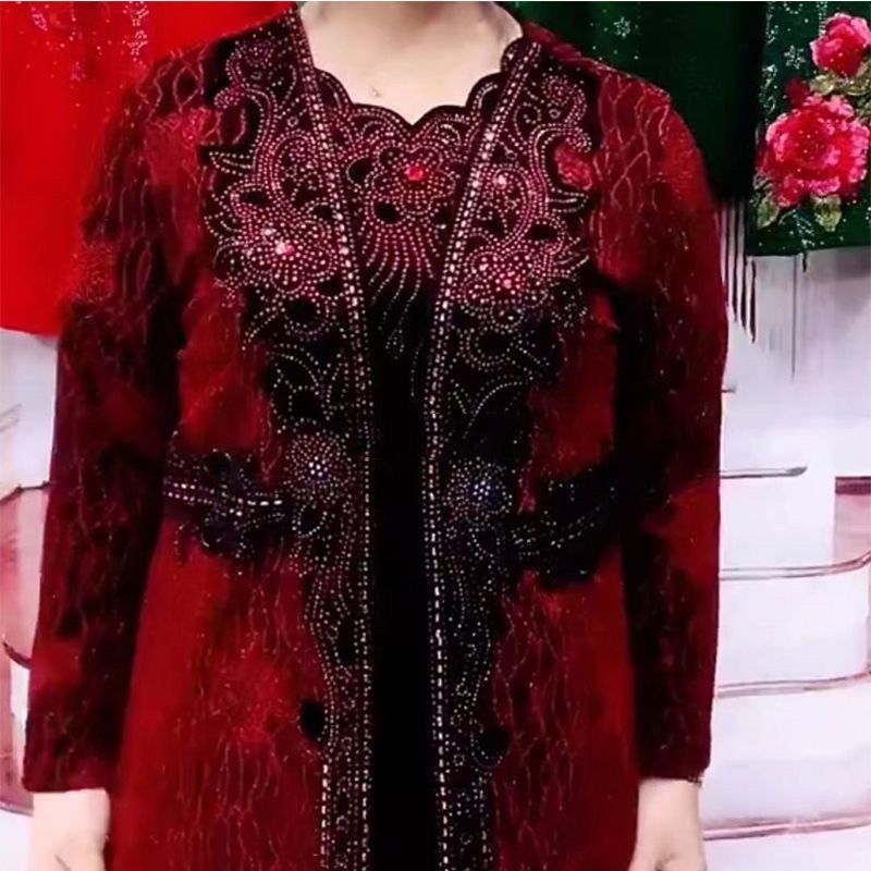 中年妈妈春装高贵金丝绒