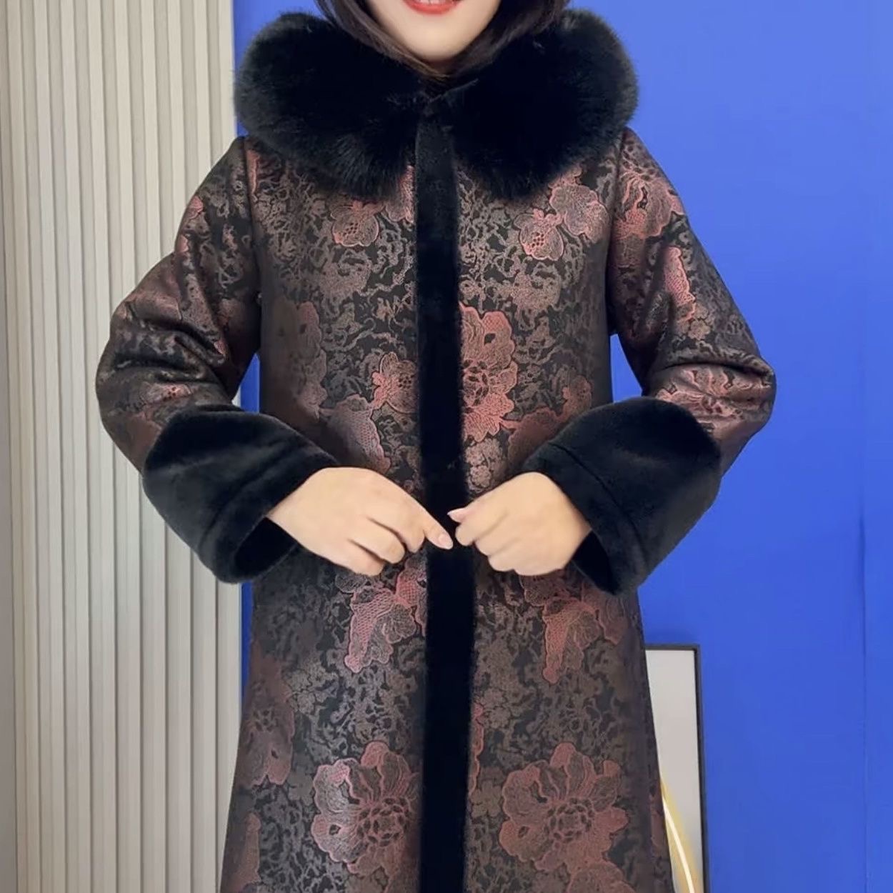 秋冬新款毛领仿皮毛一体加绒外套女长款高档大气大码女装