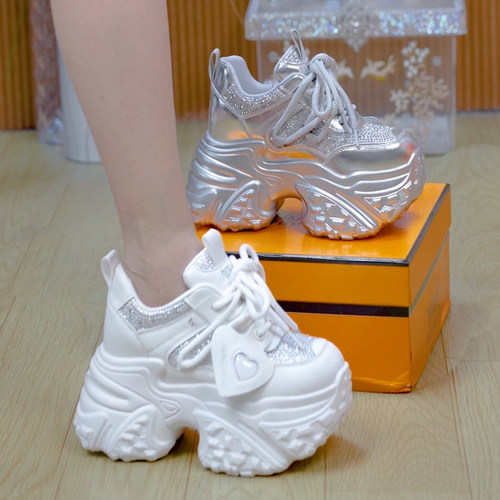 小个子百搭厚底水钻老爹鞋