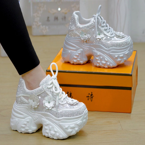 小个子重工水钻花朵厚底老爹鞋