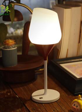 北欧创意充电小台灯酒杯瓶高脚杯酒吧卧室床头高级感红色氛围台灯