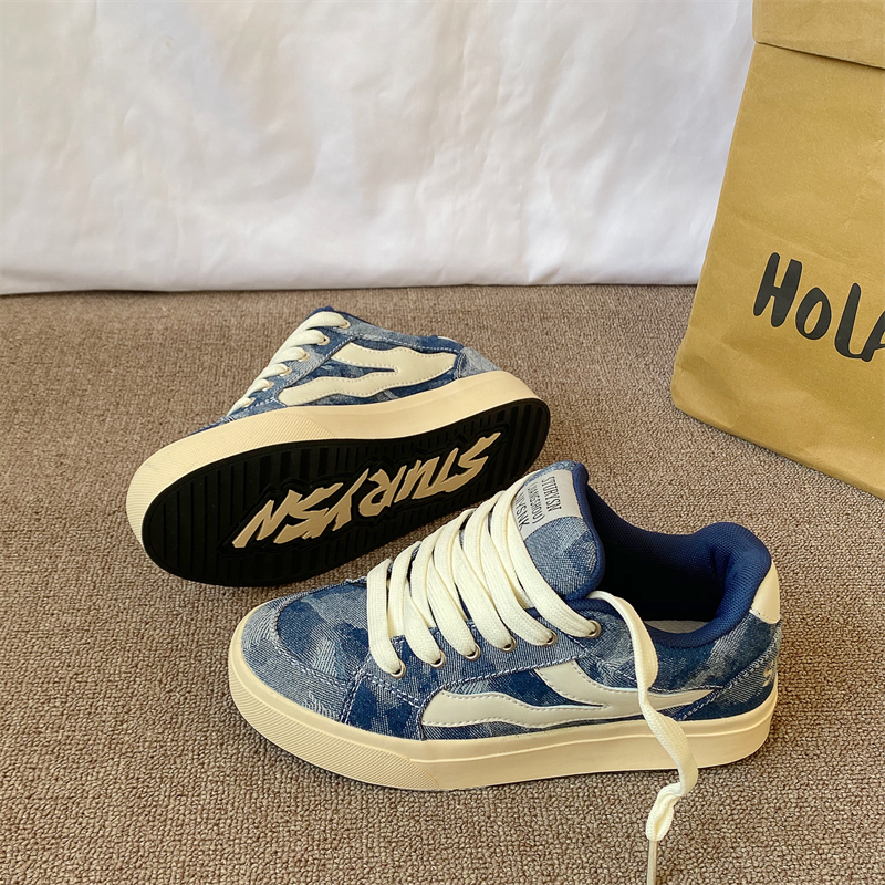 港风高级感情侣板鞋男ins潮2026春季新款学生百搭运动休闲面包鞋,流行男鞋,休闲板鞋,淘宝优惠券,粉丝福利购,淘宝优惠卷