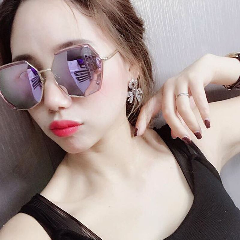 适合海边度假菱形眼镜女网红款太阳镜防紫外线海滩偏光墨镜大脸|ruв категории ZIPPO/швейцарский армейский нож/очки, очки - от Buy2taobao.com для оказания профессиональной услуги покупки агента Taobao