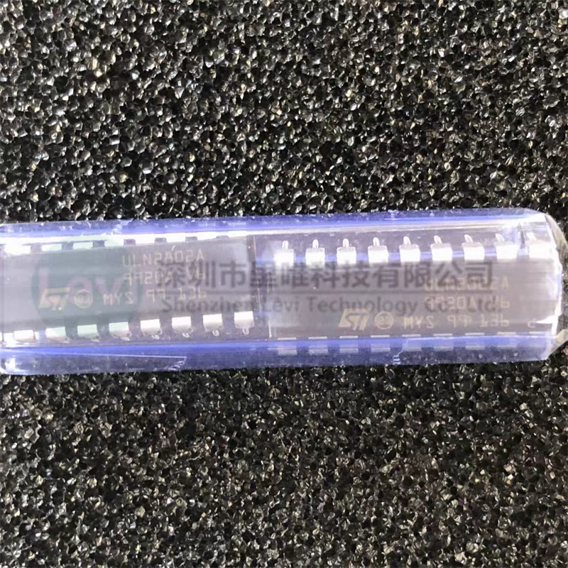 全新 ULN2802A DIP-18 八达林顿晶体管 驱动IC 原装现货 可直拍
