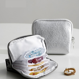 收纳袋2025新款小型化妆包女便携式旅行洗漱包高级化妆品收纳包