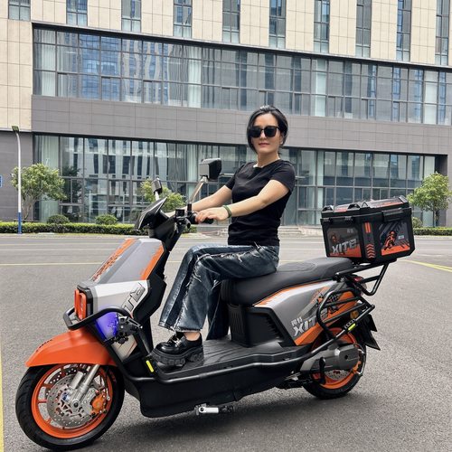 锡特骑士坦克电动车新款高速电摩外卖长跑王60v72v三碟刹油冷电机