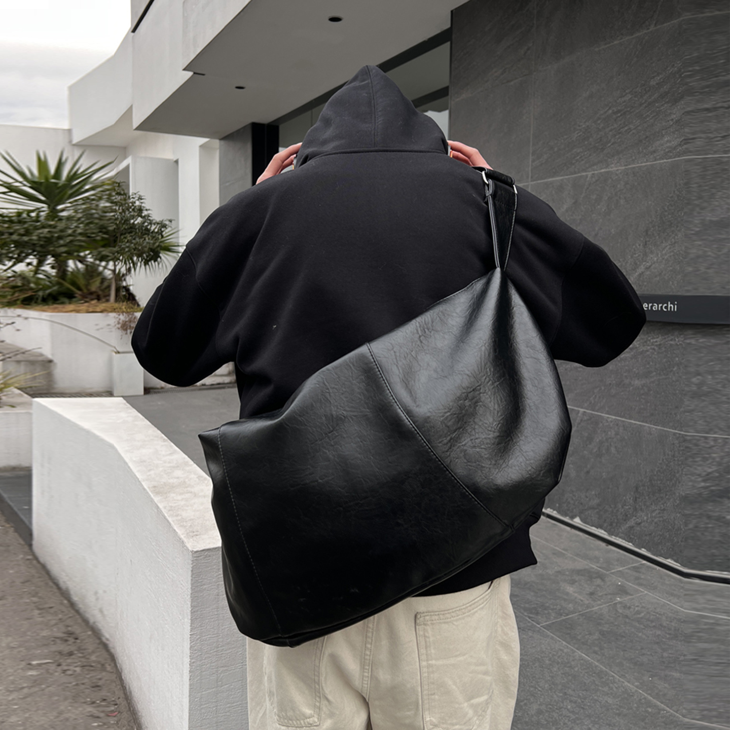 NIN小众设计款ins复古单肩斜挎大容量pu托特饺子包男女街头日系潮