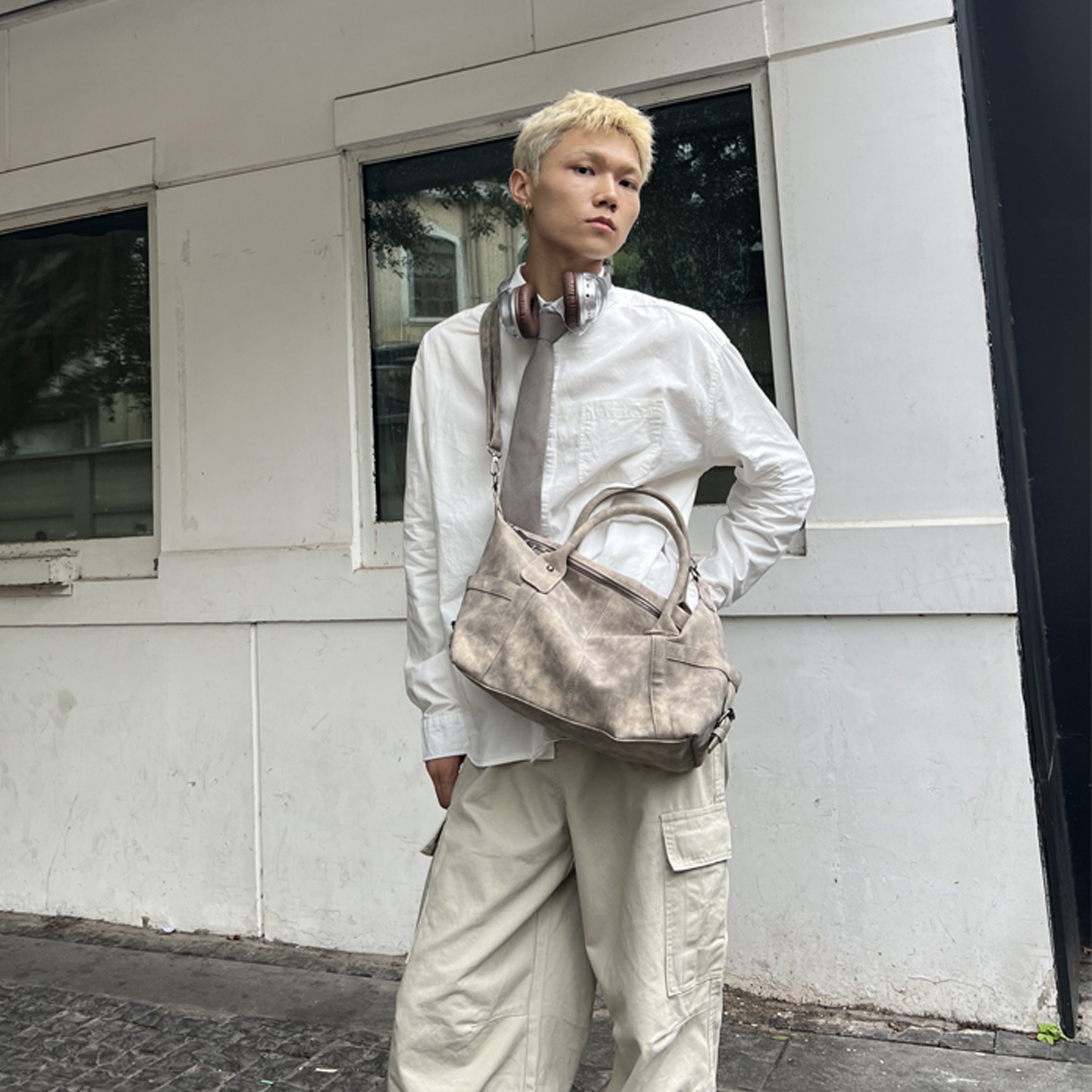 NIN小众复古单肩斜挎枕头包复古机车通勤手提包托特男女生背包潮