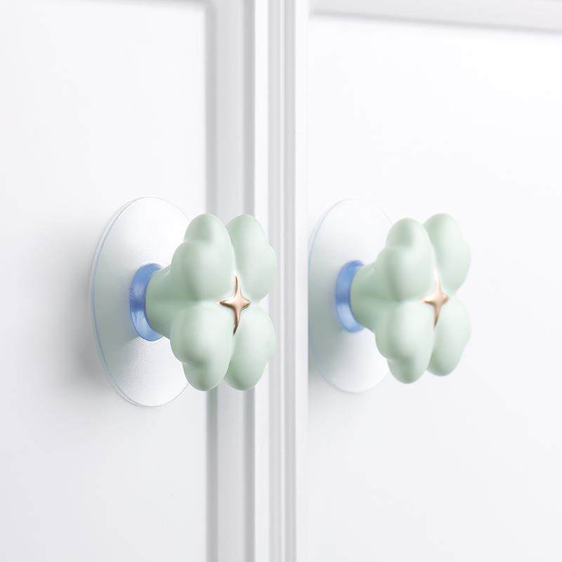 新款四叶草免打孔拉手衣柜橱柜柜子抽屉玻璃门单孔陶瓷免钉自粘,玩具/童车/益智/积木/模型,毛绒/玩偶/公仔/布艺类玩具,淘宝优惠券,粉丝福利购,淘宝优惠卷